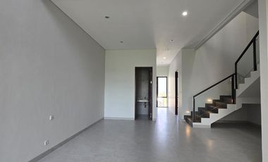 Dijual Rumah Baru 2 Lantai Ternyaman di Setraduta Grande
