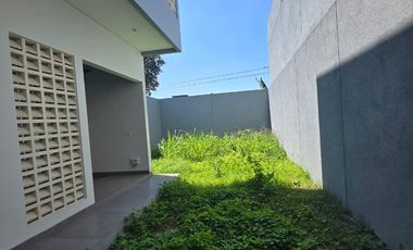 Dijual Rumah Baru 2 Lantai Ternyaman di Setraduta Grande