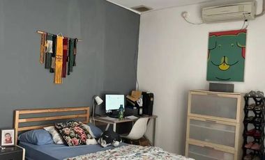 Rumah di Pusat Kota Turangga Luas 300 an, Pusat Kota