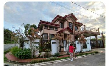 House and Lot in Tagaytay Tropical Greens Subdivision for SALE or RENT! 5BR 324 sqm PRICE 22M & RENT 80k per month