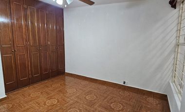 CASA EN RENTA EN LOS PIRULES TLALNEPANTLA