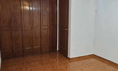 CASA EN RENTA EN LOS PIRULES TLALNEPANTLA