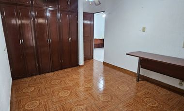 CASA EN RENTA EN LOS PIRULES TLALNEPANTLA