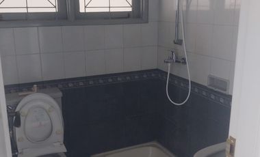 DISEWAKAN RUMAH 2 LANTAI PEJATEN VILLAGE