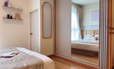 ✨ For Sale: A Space ME Bangna ✨
The actual room is very beautiful! Fully furnished and ready to move in — great value at only 1.3 MB!
