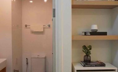✨ For Sale: A Space ME Bangna ✨
The actual room is very beautiful! Fully furnished and ready to move in — great value at only 1.3 MB!