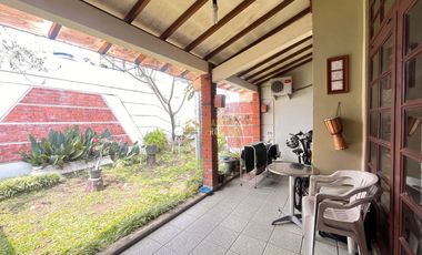 RUMAH BESAR LOKASI PREMIUM PINGGIR JALAN, PURWOMARTANI