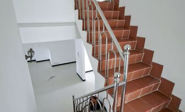 Disewakan Rumah 2 Lantai Siap Huni dekat Pusat Kota Cianjur