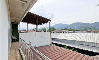 Disewakan Rumah 2 Lantai Siap Huni dekat Pusat Kota Cianjur