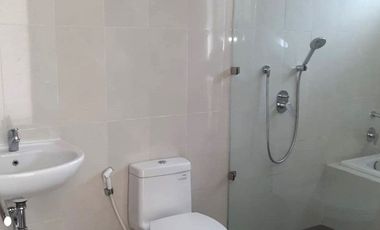 Rumah 2lt 12x20 240m type 4KT Cluster Palm Spring JGC Jakarta Garden City