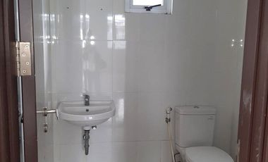 Rumah 2lt 12x20 240m type 4KT Cluster Palm Spring JGC Jakarta Garden City