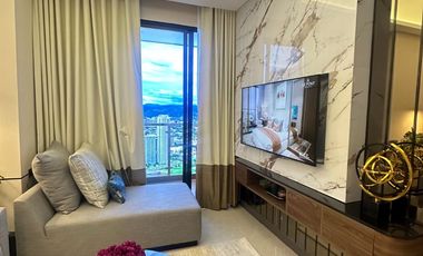 Pasig City 4 Bedroom Luxury Smart Home Unit walking distance from OPUS Mall at Bridgetowne