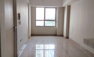 Apartemen The Springlake Summarecon Bekasi, Type 2BR, Lantai Tinggi di Tower Baru, Siap Huni