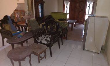 Jual Cepat Rumah 2 tingkat di Perumahan Wilis Indah, depan lapangan, siap huni