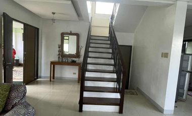 House and Lot with POOL in Tagaytay Country Homes 3 for SALE or RENT! 200 sqm for SALE 15M or RENT 60k per month