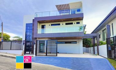 Modern Contemporary House with Swimming Pool in Royale Cebu