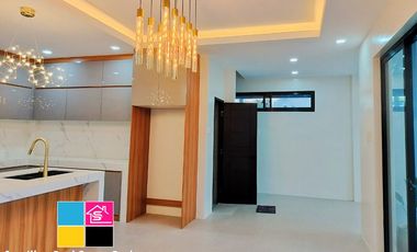 Modern Contemporary House with Swimming Pool in Royale Cebu