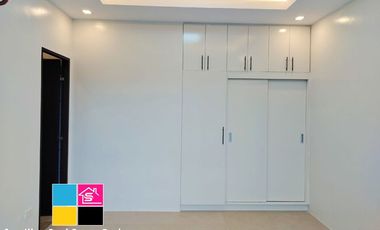 Modern Contemporary House with Swimming Pool in Royale Cebu