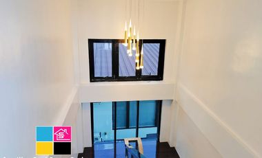 Modern Contemporary House with Swimming Pool in Royale Cebu