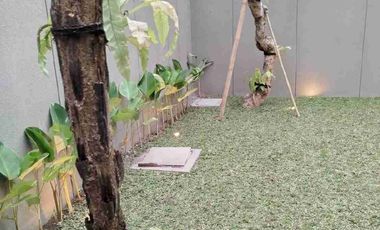 DIJUAL RUMAH MEWAH FULL FURNISH TEPI JLN ASPAL TIMUR BANDARA ADISUCIPTO PURWOMARTANI