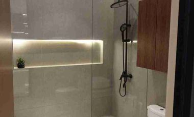 DIJUAL RUMAH MEWAH FULL FURNISH TEPI JLN ASPAL TIMUR BANDARA ADISUCIPTO PURWOMARTANI