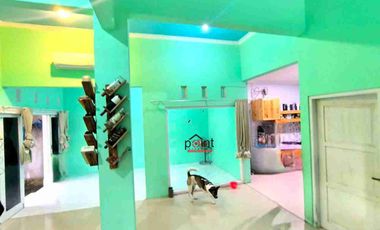 Rumah Luas Cantik di Perum Jaten dekat UNS