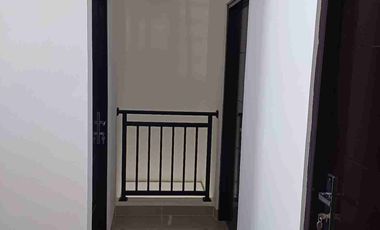 Rumah kost brand new lokasi pinggir jalan di Kelapa Gading