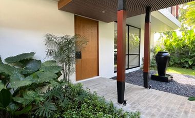 LUXURY VILLA READY KAWASAN CLUSTER ALAM BIG POOL 4BR LOKASI STARTEGIS JIMBARAN