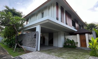 LUXURY VILLA READY KAWASAN CLUSTER ALAM BIG POOL 4BR LOKASI STARTEGIS JIMBARAN