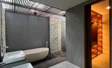 LUXURY VILLA READY KAWASAN CLUSTER ALAM BIG POOL 4BR LOKASI STARTEGIS JIMBARAN