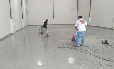 Di  jual  Gudang  gandeng bagus, bersih, siap pakai. Di kawasan elite Pergudangan Bizpark 3. Bekasi Barat