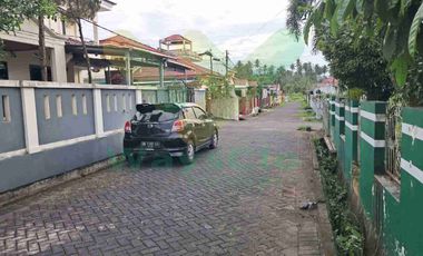 DISEWAKAN RUMAH CANTIK DAN MENARIK DI LEMBAH NYIUR KAIRAGI MAS, HARGA SANGAT MURAH