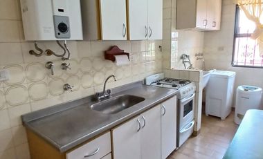 DEPARTAMENTO 3 AMBIENTES CON ESPACIO DE COCHERA SEMIPISO AL FRENTE UBICADO EN CALLE ENTRE RIOS AL 2700 ZONA CHAUVIN - MACROCENTRO  2DO PISO A LA CALLE