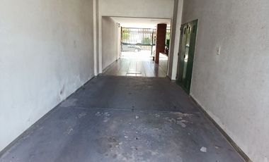 DEPARTAMENTO 3 AMBIENTES CON ESPACIO DE COCHERA SEMIPISO AL FRENTE UBICADO EN CALLE ENTRE RIOS AL 2700 ZONA CHAUVIN - MACROCENTRO  2DO PISO A LA CALLE