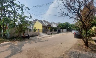 Disewakan Rumah Bagus Semi 2 Lantai (posisi Hook) di Perumnas Bumi Telukjambe Karawang Barat