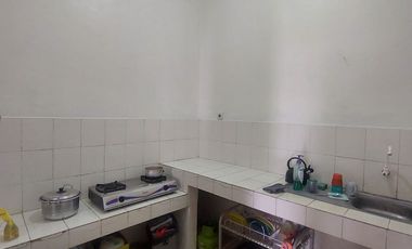 Disewakan Rumah Bagus Semi 2 Lantai (posisi Hook) di Perumnas Bumi Telukjambe Karawang Barat