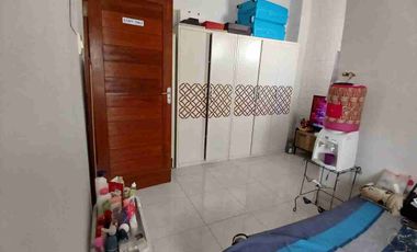 Rumah Modern  Dekat RS Bali Med di Padangsambian