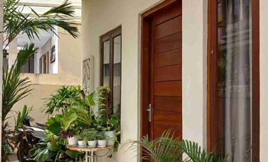 Rumah Modern  Dekat RS Bali Med di Padangsambian