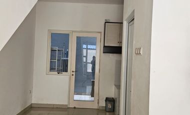 Disewa Rumah Layar Permai PIK, 4x12, 2KT, Ada AC