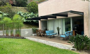 SE VENDE CASA LAS PALMAS MEDELLIN