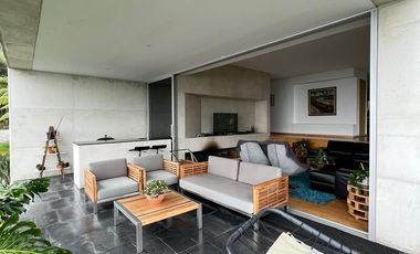 SE VENDE CASA LAS PALMAS MEDELLIN