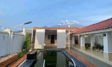 jual villa kuningan