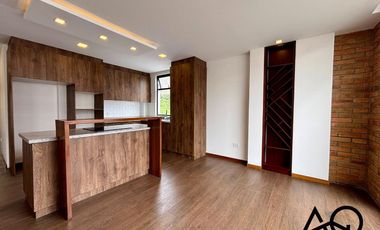 Departamento en venta en Loja sector Los Geranios