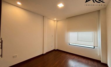 Departamento en venta en Loja sector Los Geranios