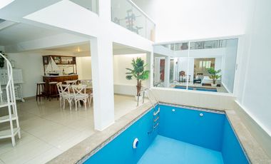 SE VENDE CASA EN CALLE MAR CASPIO, SECTOR SUR.