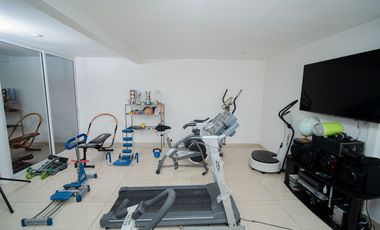 SE VENDE CASA EN CALLE MAR CASPIO, SECTOR SUR.