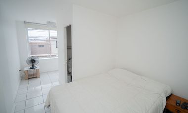 SE VENDE CASA EN CALLE MAR CASPIO, SECTOR SUR.