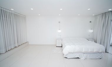 SE VENDE CASA EN CALLE MAR CASPIO, SECTOR SUR.