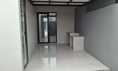 Rumah Baru di perumahan Grand Sunrise, Menganti, Gresik