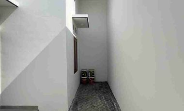 DIJUAL RUMAH BARU DEKAT KAMPUS UNU AMBARKETAWANG GAMPING